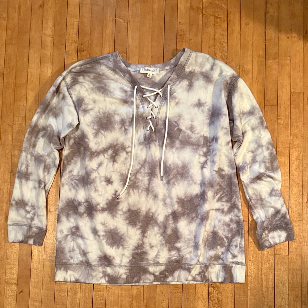 Tie-Dye Lace-Up Sweatshirt
